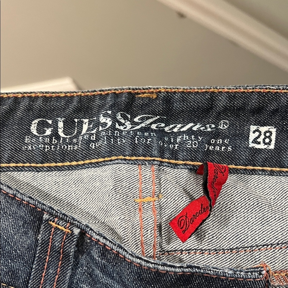 Women's Guess Blue Jeans - Picture 4 of 4